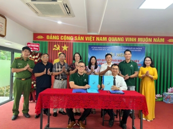 Ký kết quy chế phối hợp giữa Tổ dân phố số 5 và Ban Quản lý vận hành Khu đô thị Ecorivers